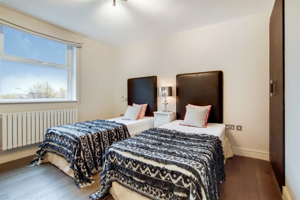 8_Bedroom 2-0.jpg