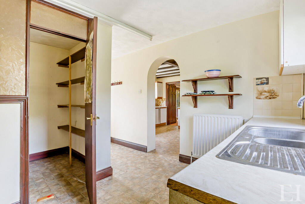 8652915-interiorW...