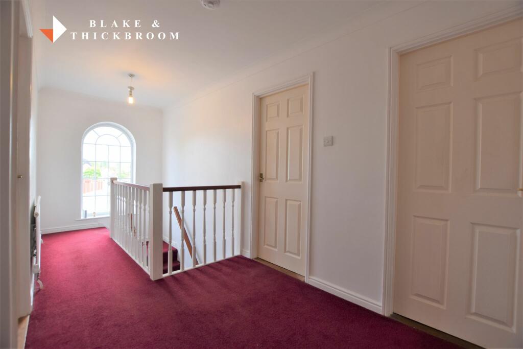 FIRST FLOOR LANDING