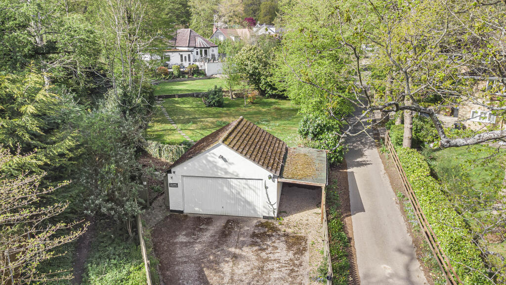 Garage &amp; Parking