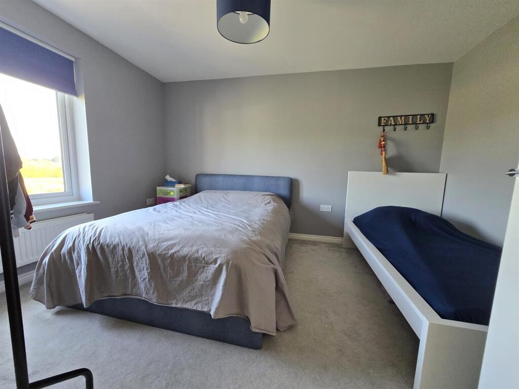 WhatsApp Image 2025-04-11 at 15.04.00_04b25507.jpg