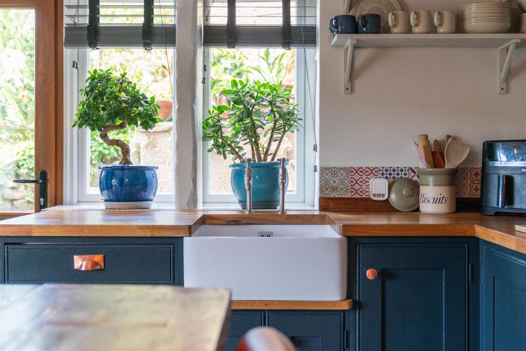 Kitchen-9.jpg