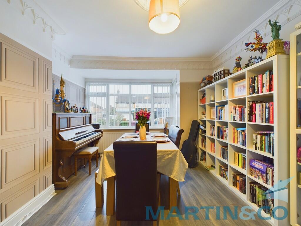 CAM01870G0-PR0147...