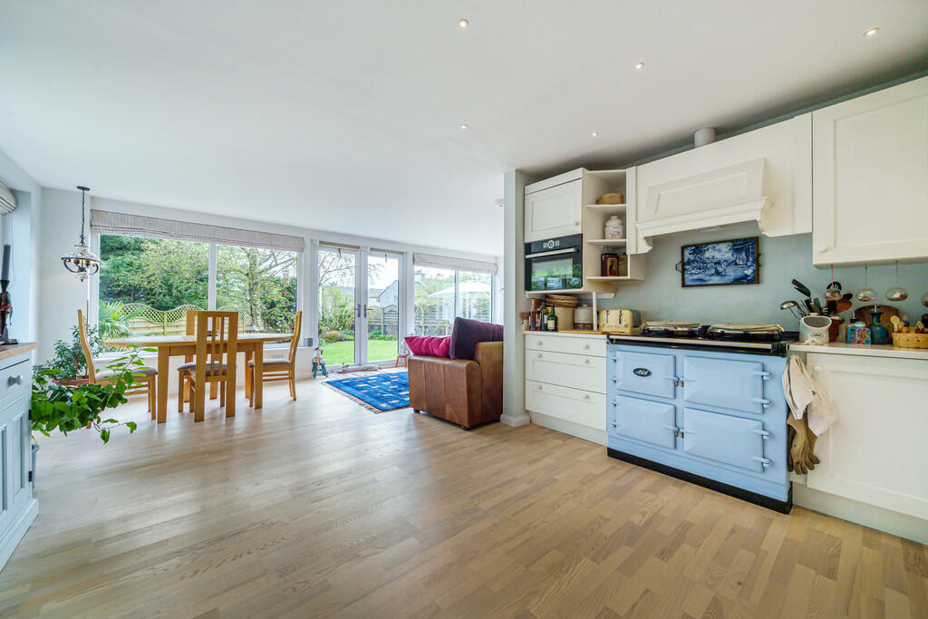 Kitchen/Dining Ar...