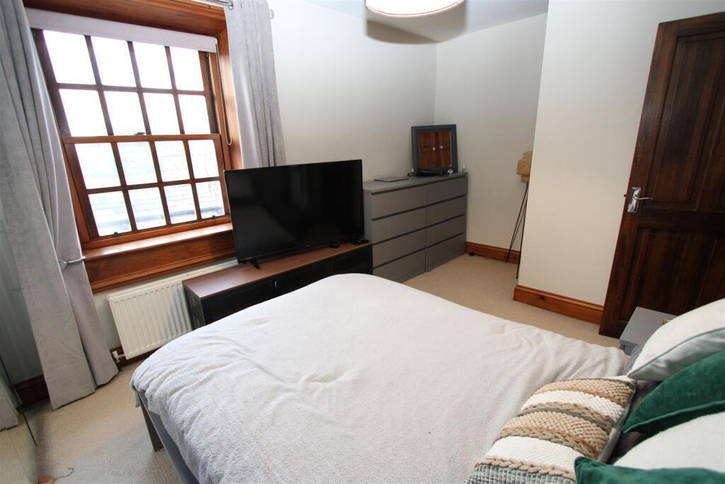 bedroom 3.jpeg