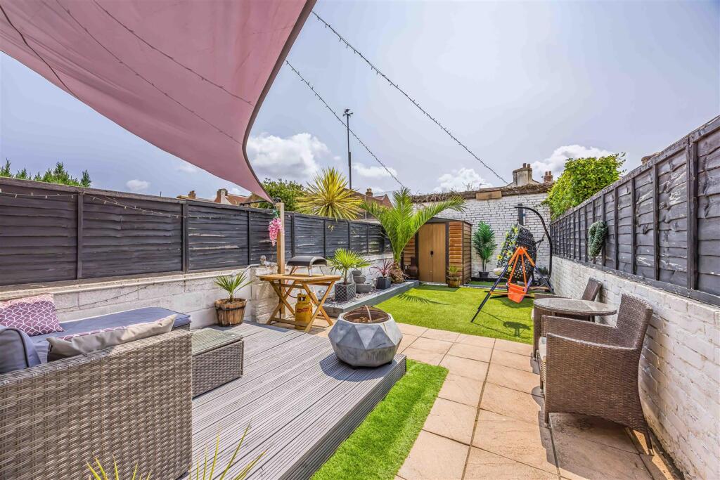 36 Wymering Road, Copnor-Small-PorticoMarketing-So