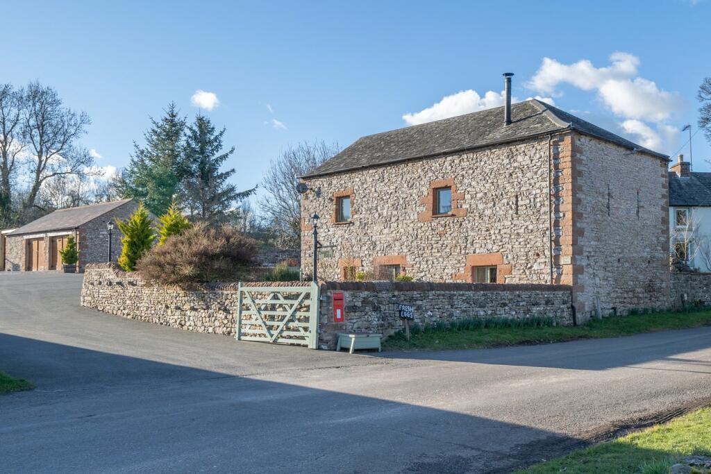 Quarry Barn From The Lane