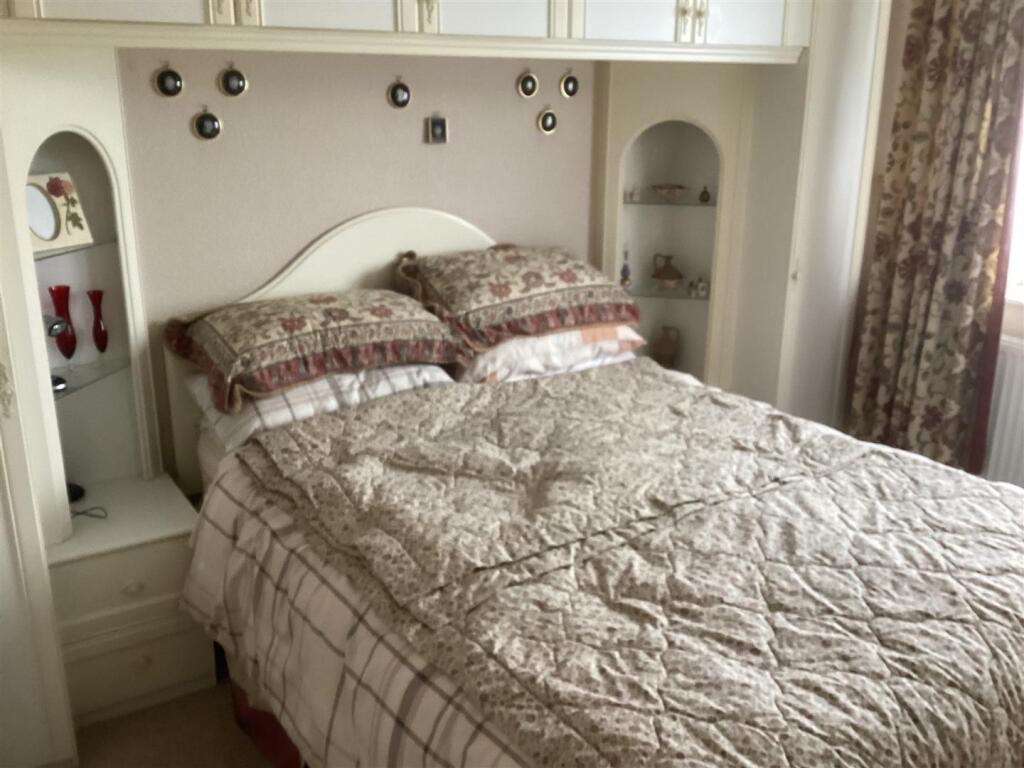 45 Birchley Heath Road, Birchley Heath
