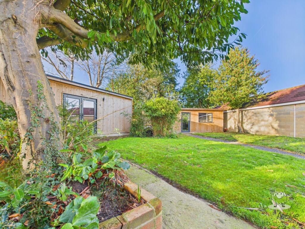 CAM01543G0-PR0167-STILL017