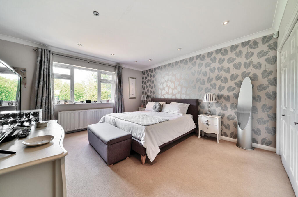 1311718-7-685546f...