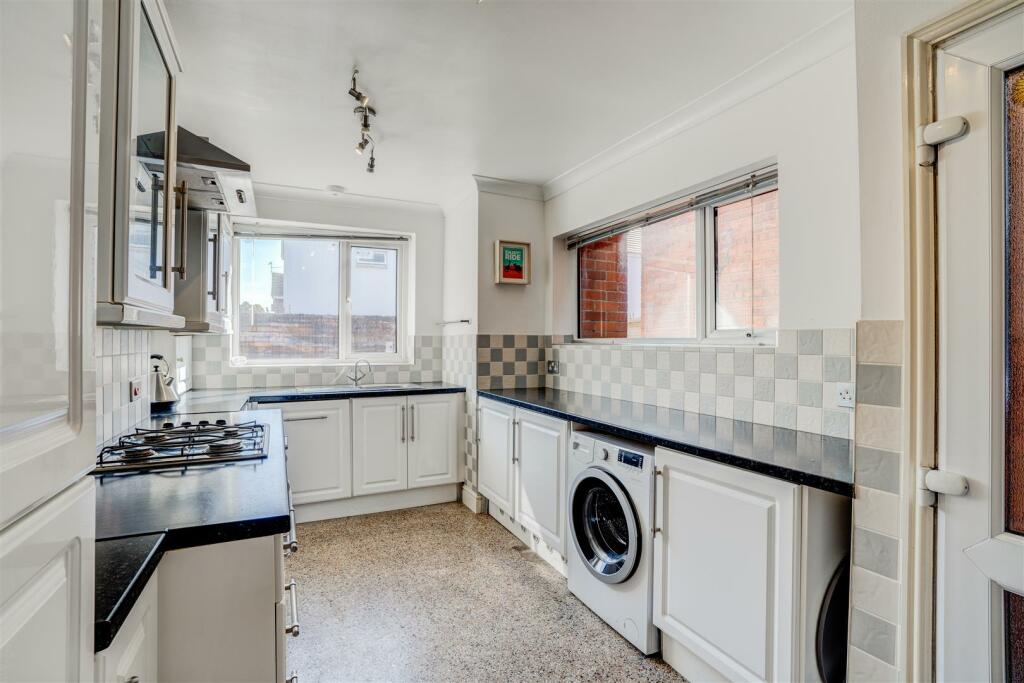 Talworth Street, HernCrabtree (13).jpg