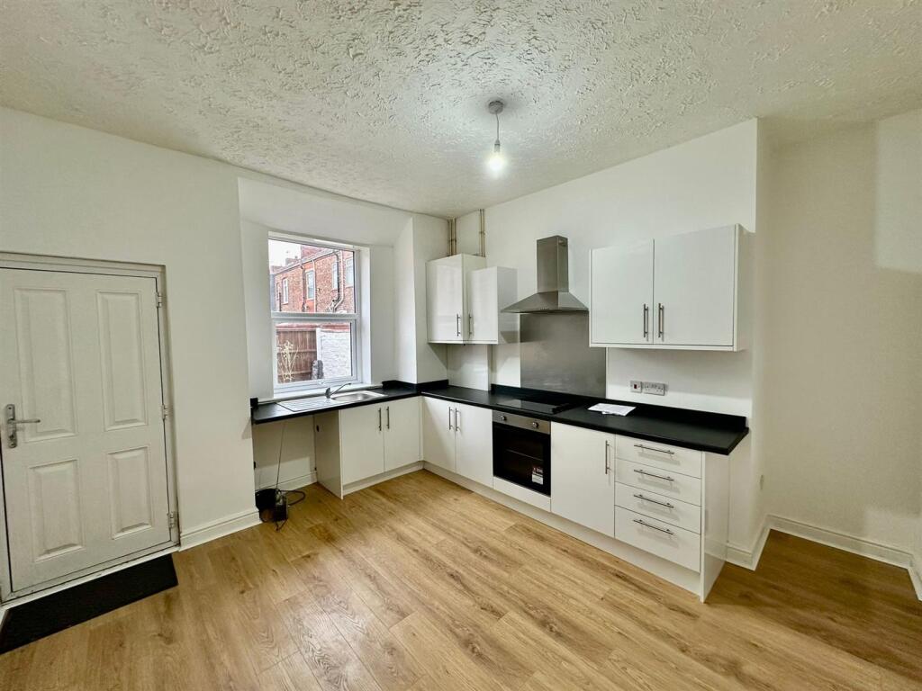 WhatsApp Image 2025-10-17 at 10.07.58 (1).jpeg