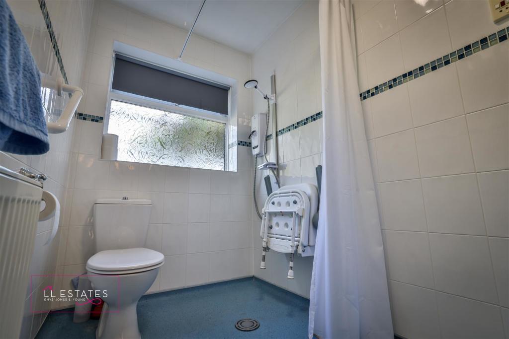 Wet room.jpg