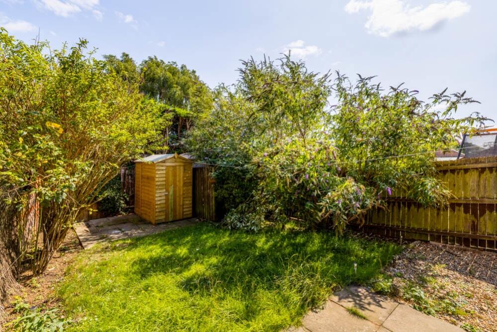 36 St Nicholas Close (Boston)-6