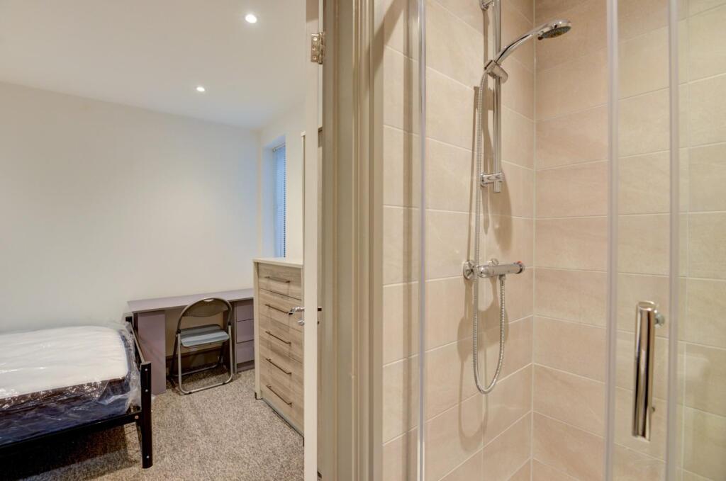 35 Sutherland Road-21.jpg