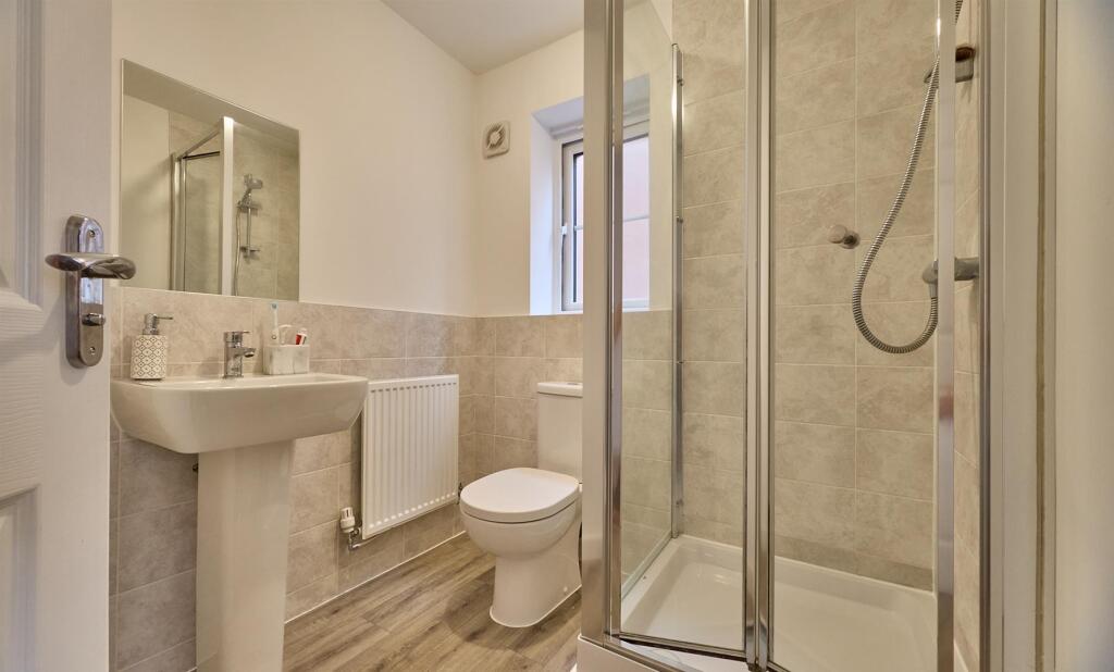 En Suite Shower Room