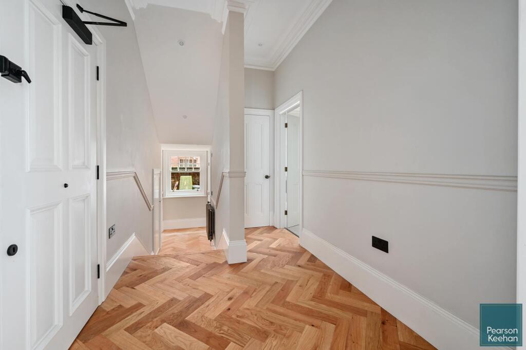 GFF 11 third Avenue, BN3 (25).jpg