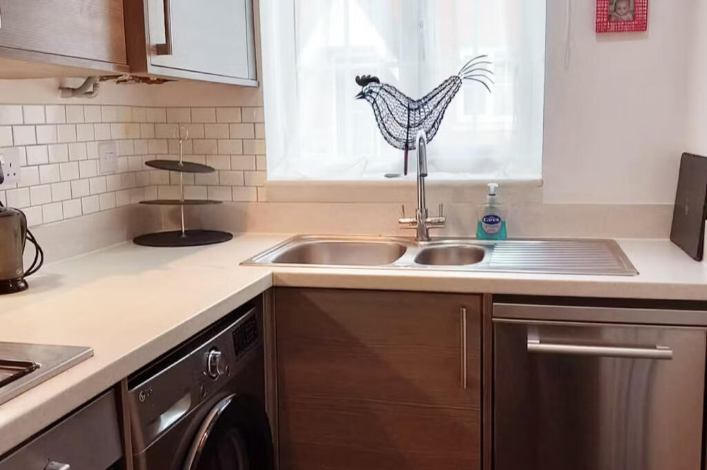 3e20d91c-8761-4847-8f80-e3d764a77949 (1)