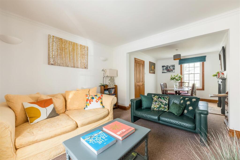 10 Warwick Road-5.jpg