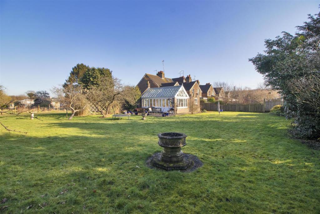 Garden to House Additional.jpg