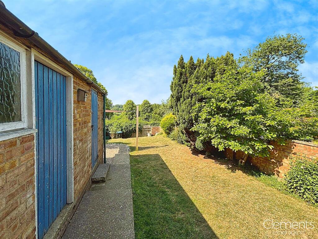 9021ccf8-Photo 206-19-25 2C 2010 2021 2024.jpg