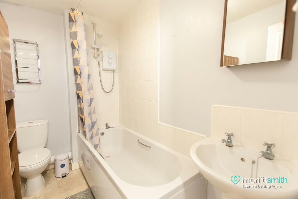 Full Bathroom