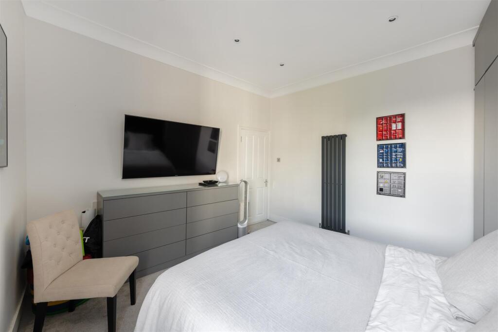 37a Voltaire Road Lo-8.jpg