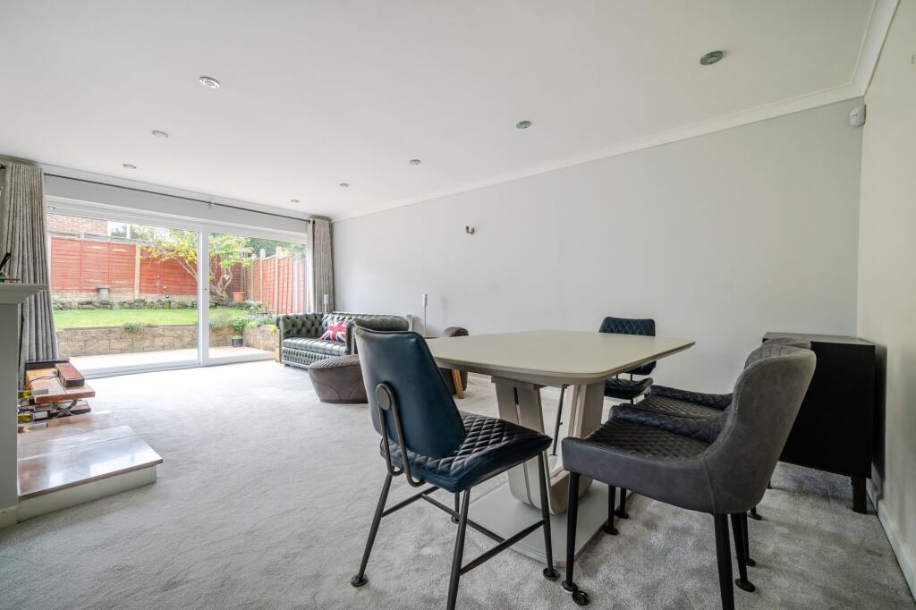 Sitting / Dining Room