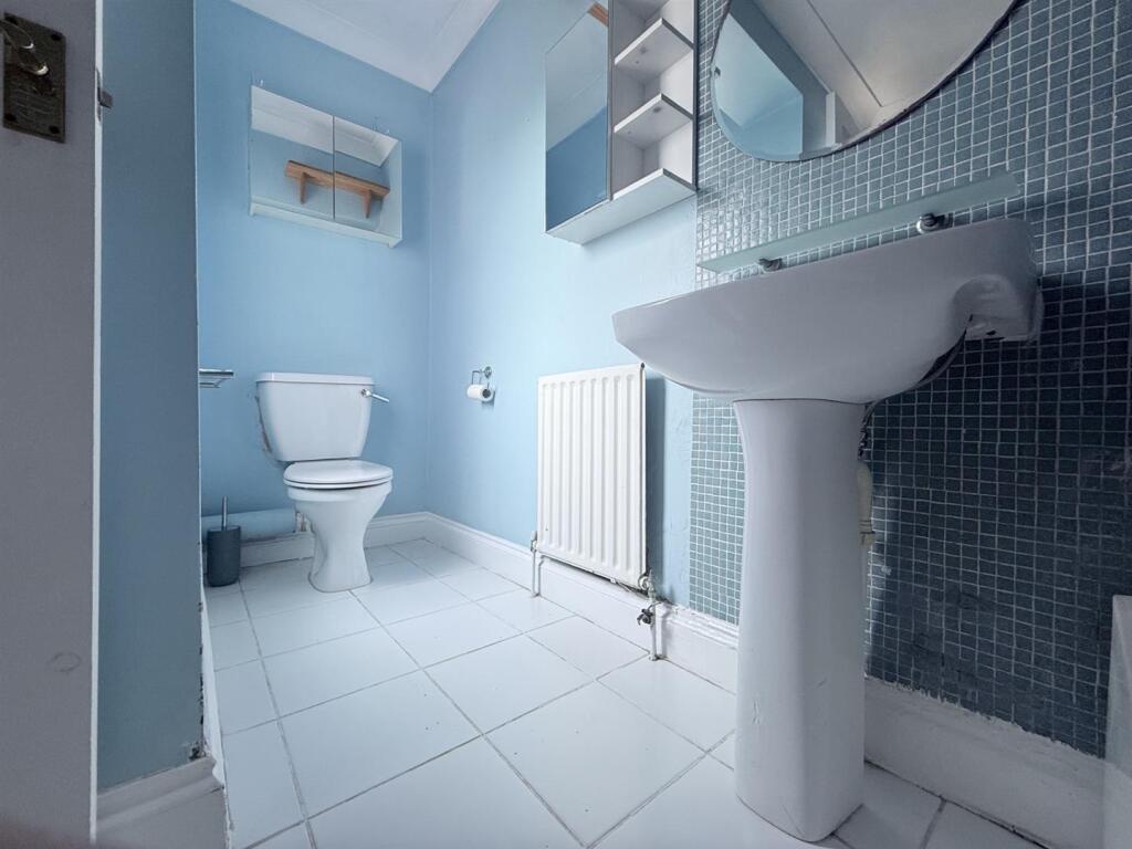 vill bath.jpg