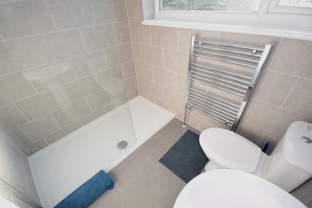 SHOWER 2