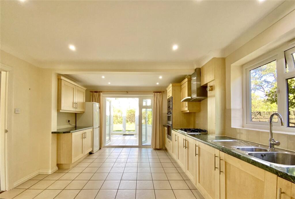 Kitchen/Breakfast Rm