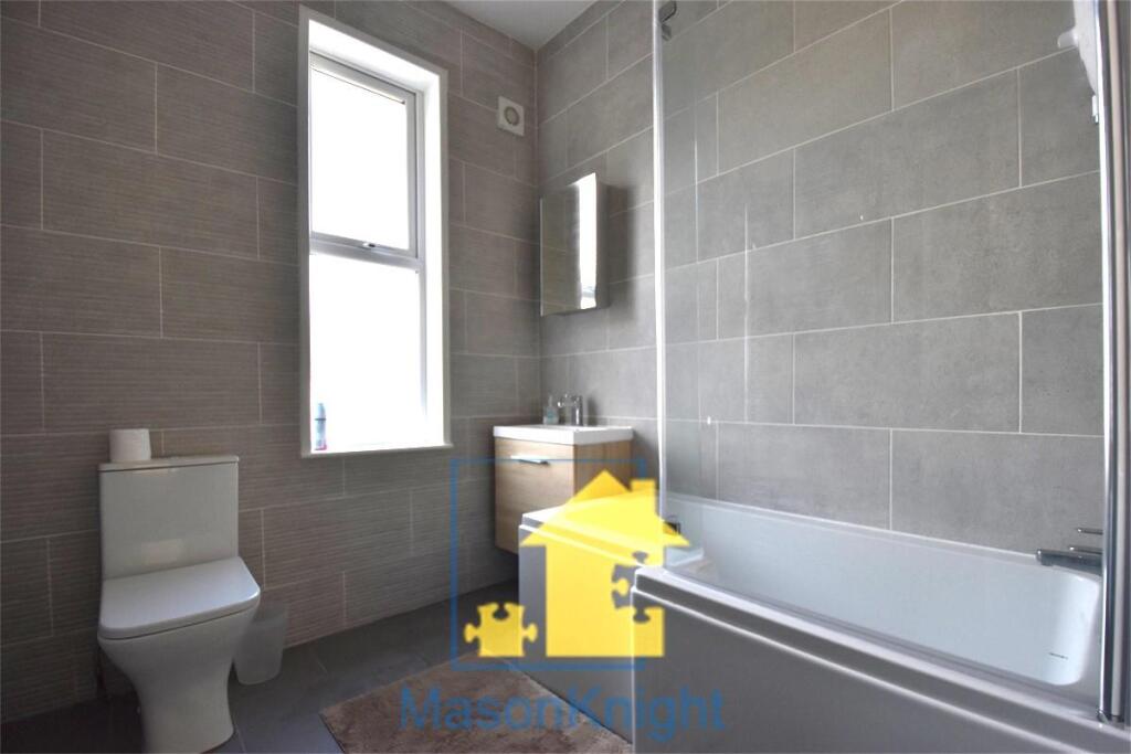 FF Bathroom a.jpg