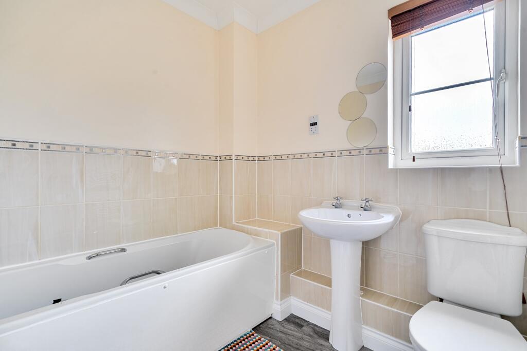 1380458-4-6917204a1e8bb