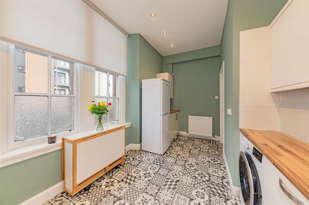 26E Roseangle Dundee-11.JPG