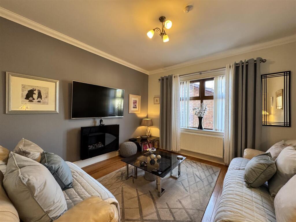 Family room / Bedroom