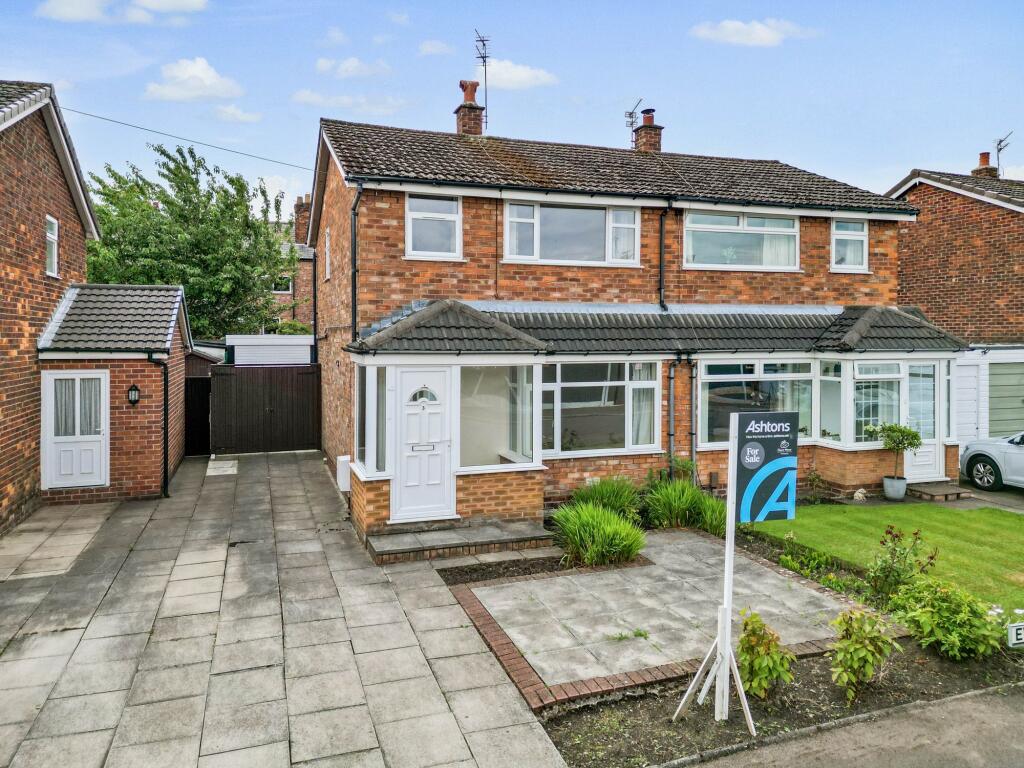 Evesham Close, Stockton Heath, WA4