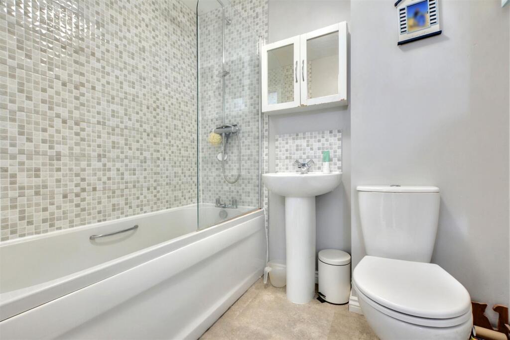 Bathroom.jpeg