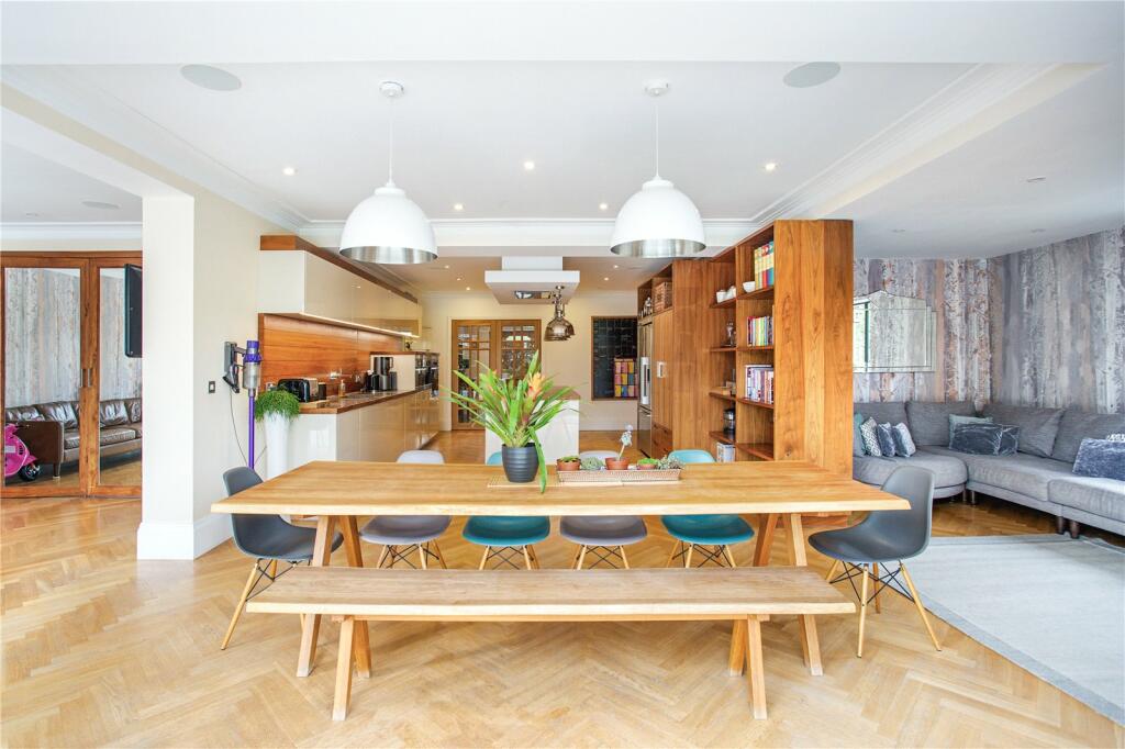 Kitchen/Dining