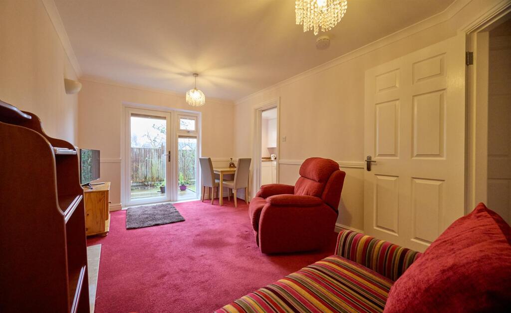 REAR LOUNGE DINING ROOM
