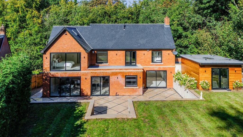 CUNLIFFE CLOSE, 1 DRONE  (12).jpg