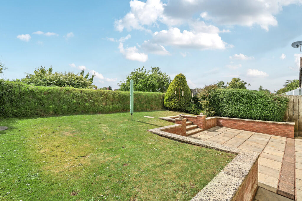 1301772-41-683884...