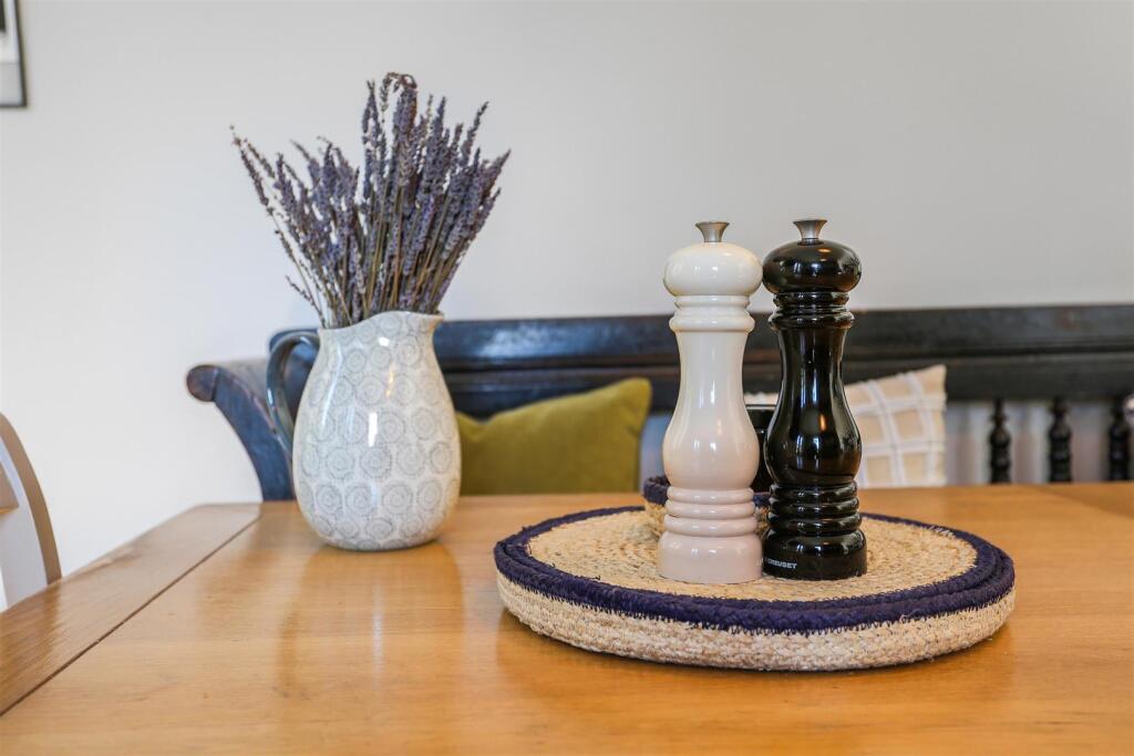 1442804326 -  13.jpg