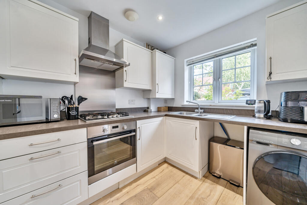 1328058-8-687a991...