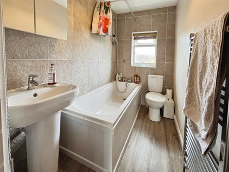 87 Victoria Road, Keighley, BD21 1JF