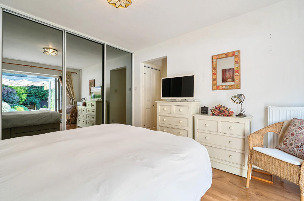 1312332-23-685437...