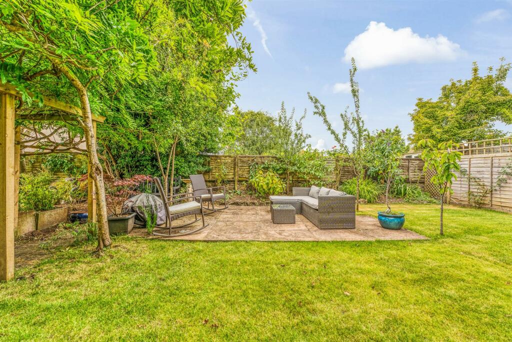 Garden 2.jpg