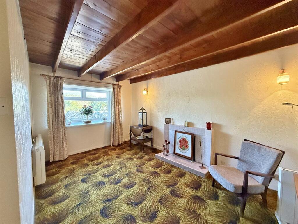 Dining room/ sitting room