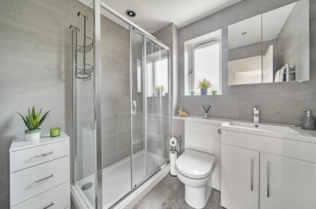 1320099-16-686694...