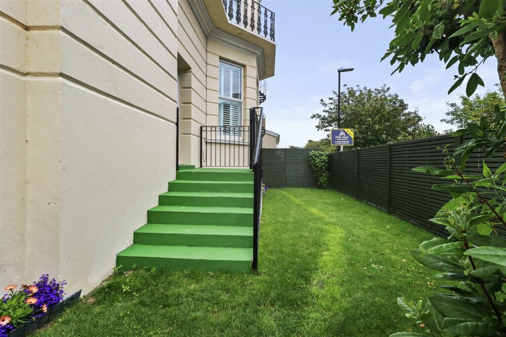 garden #3.jpg