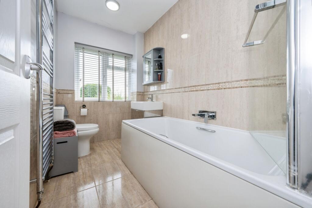 Ensuite Bathroom